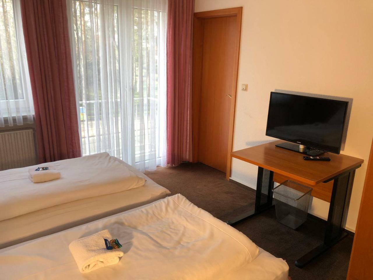 Hotel Mivano Lehrte Ngoại thất bức ảnh